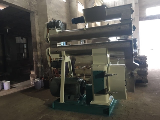 comprare Macchinario di legno 110kw diciottesimo dell'alimentazione del pollame di Ring Die Pellet Mill Chicken della segatura online manufacture